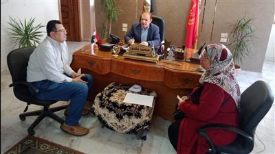 رئيس حي المناخ ببورسعيد يبحث مع هيئة سلامة الغذاء أوجه التعاون لإحكام الرقابة على الأسواق