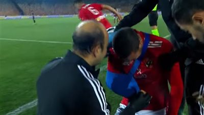 نقل رامي ربيعة للمستشفى بعد إصابته في لقاء بيراميدز