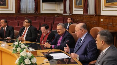 رئيس الطائفة الإنجيلية بمصر يهنئ محافظ القاهرة بقرب حلول عيد الفطر