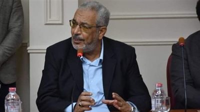 مصرع مدير مركز التنمية المستدامة السابق وزوجته في حادث انقلاب سيارة ملاكي طريق وادي النطرون