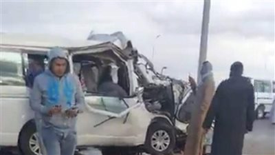 مصرع وإصابة 10 أشخاص في حادث انقلاب ميكروباص بصحراوي الفيوم قبل حدائق الأهرام |صور