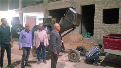 إيقاف حالتي بناء مخالف دون ترخيص بمركز سمالوط بالمنيا