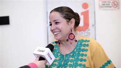 زهرة رامي: تفاجأت بأداء إنجي المقدم لدور الرجل بالمسلسل الإذاعي دابل شيفت