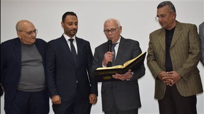 محافظ بورسعيد يكرم نادي المريخ عقب التأهل لدورة الترقي للمحترفين ب | صور 