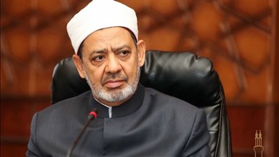 1500 جنيه مكافأة من شيخ الأزهر للعاملين بالمناطق الأزهرية