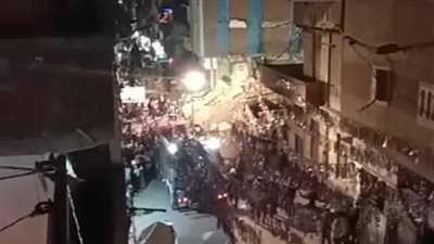 استخراج 3 أشخاص من أسفل عقار الورديان المنهار بالإسكندرية.. والبحث عن باقي الضحايا | بث مباشر