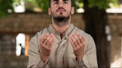 دعاء فجر اليوم الرابع والعشرين من رمضان 2023.. اللهمّ اجعلنا من عتقاء شهر رمضان