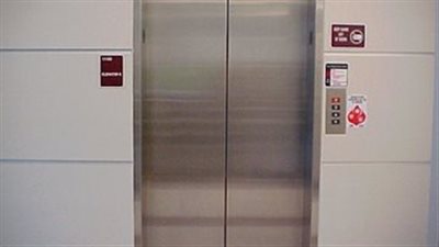 بسبب انقطاع الكهرباء.. ساعة من الرعب لـ تلميذ ابتدائي داخل مصعد بالعمرانية 