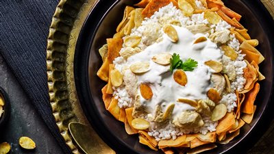 فطار اليوم.. طريقة عمل فتة شاورما الدجاج 