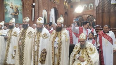 محافظ الفيوم والقيادات التنفيذية والحزبية يشاركون في قداس القيامة المجيد