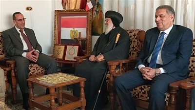 محافظ شمال سيناء يهنئ الأقباط بعيد القيامة المجيد