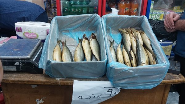 التموين تضخ 400 كيلو