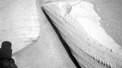 صور لـ المريخ تثير الجدل حول وجود حياة في الفضاء.. وناسا تكشف الحقيقة