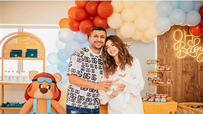 البلوجر علي غزلان وزوجته فرح شعبان يرزقان بمولود جديد 