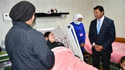 وزير الرياضة يوجه بتكثيف المتابعة لحالة الرباعة نهلة رمضان مع جميع الجهات العلاجية