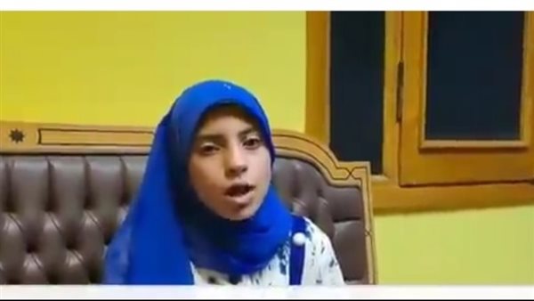 طفلة ترتل القرآن