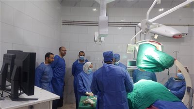 تركيب أول قسطرة مستديمة بوحدة الغسيل الكلوي بمستشفى أبو المطامير