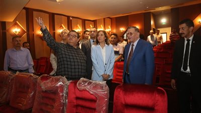 وزيرة الثقافة تتفقد أعمال تطوير مسرح ميامي تمهيدًا لإعادة افتتاحه ثاني أيام العيد| صور