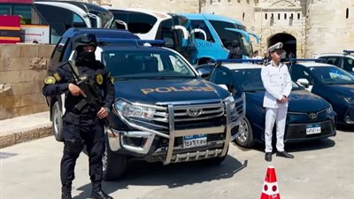 نشرة أخبار الحوادث| حقيقة هدم الشرطة لأجزاء من منزل.. واحتجاز ضابطين لمواطن بأسيوط