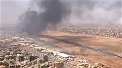 احتراق طائرة مدنية في مطار الخرطوم جراء اشتباكات بمحيط المطار