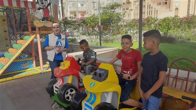 إقبال من أهالي مدينة الغردقة على المتنزهات والحدائق العامة خلال أول أيام عيد الفطر| صور