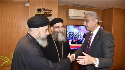 محافظ الفيوم يستقبل المهنئين بعيد الفطر المبارك