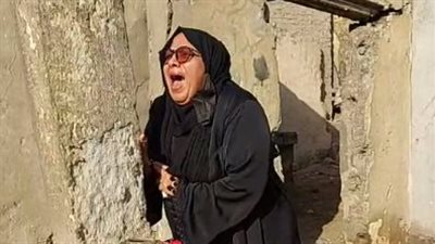 انهيار والدة المذيعة شيماء جمال أمام قبرها: وحشتيني يا قلب أمك.. والحياة سودة من بعدك | بث مباشر