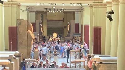  توافد الزائرين على المتحف المصري بالتحرير في أول أيام عيد الفطر المبارك | صور 