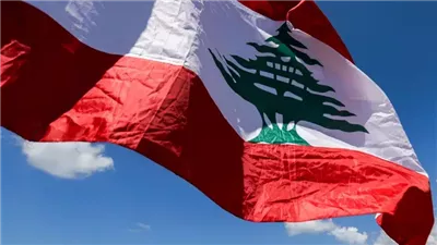 بعد خفض قيمة الليرة.. أسعار المواد الغذائية تقفز في لبنان 350% في مارس على أساس سنوي