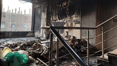 حريق يلتهم 3 طوابق بمول أجهزة كهربائية بالقليوبية.. وأحد العاملين يروي التفاصيل | صور
