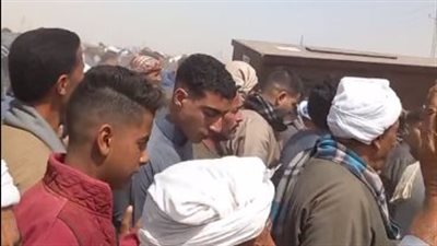 جنازة مهيبة.. تشييع جثامين 5 ضحايا من حادث تصادم ليبيا بمسقط رأسهم بأسيوط