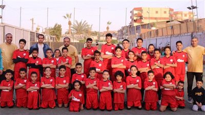 بدء الإنتاج التجريبي للجراجات متعددة الطوابق بـ حلوان للأجهزة المعدنية.. وافتتاح أكاديمية لتدريب أبناء العاملين على كرة القدم| صور 