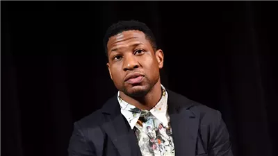 بعد القبض عليه.. فيديو يثبت براءة جوناثان ماجورز: لم أعتدِ على صديقتي