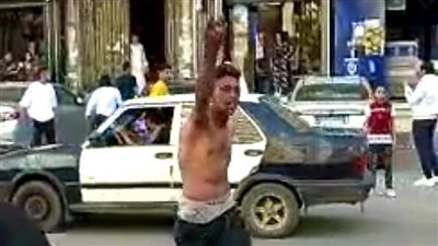 انتابته حالة هياج.. القصة الكاملة لمهتز نفسيًا تجرد من ملابسه وروع المواطنين بطنطا