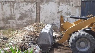 حصيلة كبيرة لإزالة الاشغالات بأحياء الجمرك وغرب بالإسكندرية 