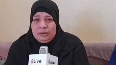 والدة فتاة الشرقية المتوفاة داخل أحد المصارف: زميلها في الشغل استدرجها وأنهى حياتها هو ومراته | بث مباشر 