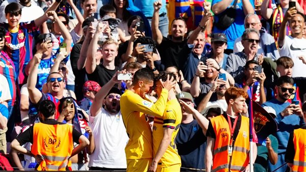 احتفال لاعبي برشلونة