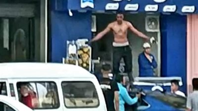 عرض شاب تجرد من ملابسه في احتفالات العيد بطنطا على الطب النفسي