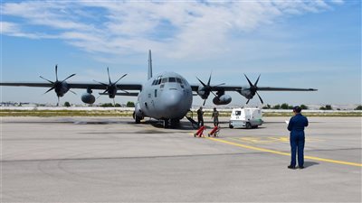 طائرة عسكرية تونسية تتجه إلى مطار أسوان لإجلاء التونسيين من السودان