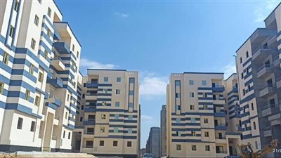 وزير الإسكان يتابع تنفيذ وحدات سكن كل المصريين والخدمات بمدينة العبور الجديدة