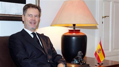 سفير إسبانيا لـ القاهرة 24: لن نوقف المساعدات للأونروا في غزة