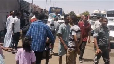 تحمل آلاف الأشقاء السودانيين.. توافد الحافلات القادمة من الخرطوم على موقف كركر الدولي بأسوان | بث مباشر 