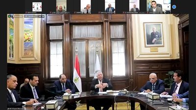وزير الزراعة يبحث التوسع في إنتاج التقاوي واستخدام أساليب الحصاد الحديثة