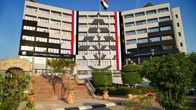 جهاز 15 مايو يطرح 14 محلا تجاريا ومخبزًا بالأسواق التجارية في مزاد علني