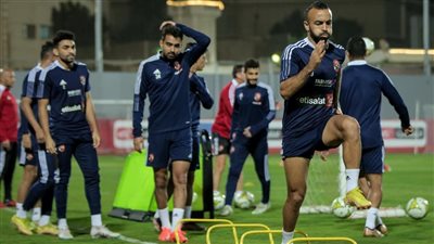 برنامج استشفائي للاعبي الأهلي ومحاضرة فيديو في بداية الاستعدادات لمباراة الرجاء