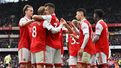 رقم تاريخي ينتظر أرسنال في الدوري الإنجليزي