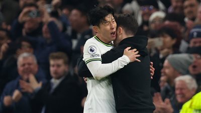 توتنهام يتعادل مع مانشستر يونايتد بهدفين لكل فريق في الدوري الإنجليزي