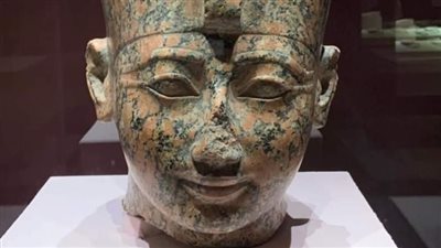 متحف الغردقة يعلن عرض رأس ملكية لـ تحتمس الثالث من الجرانيت 