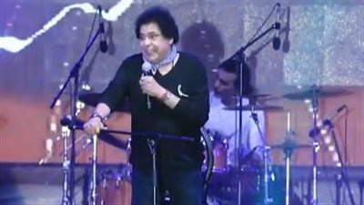 لقطات من حفل محمد منير في العريش: خلصنا من الإرهاب ورجعنا نعمل حفلات