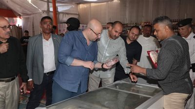 بعد توجيهات الحكومة باستمرارها.. محافظ بني سويف يتفقد معرض أهلًا رمضان للاطمئنان على توافر السلع